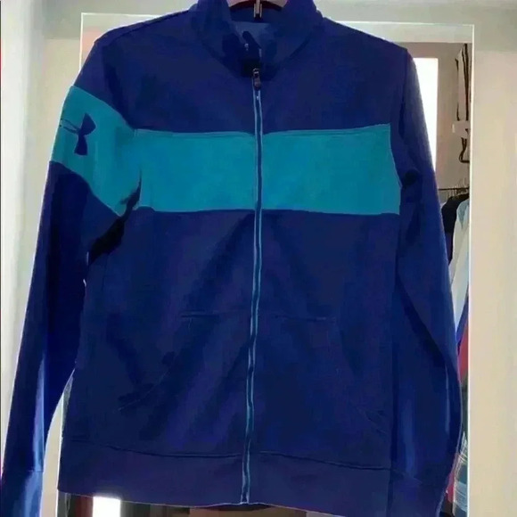 ✨UnderArmour Lightweight Jacket in Great Condition - Picture 1 of 5